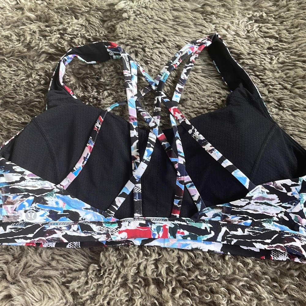 Lululemon bra - Picture 2 of 2